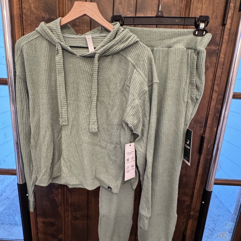 Glyder Ribbed Green Joggers - Picture 2 of 2